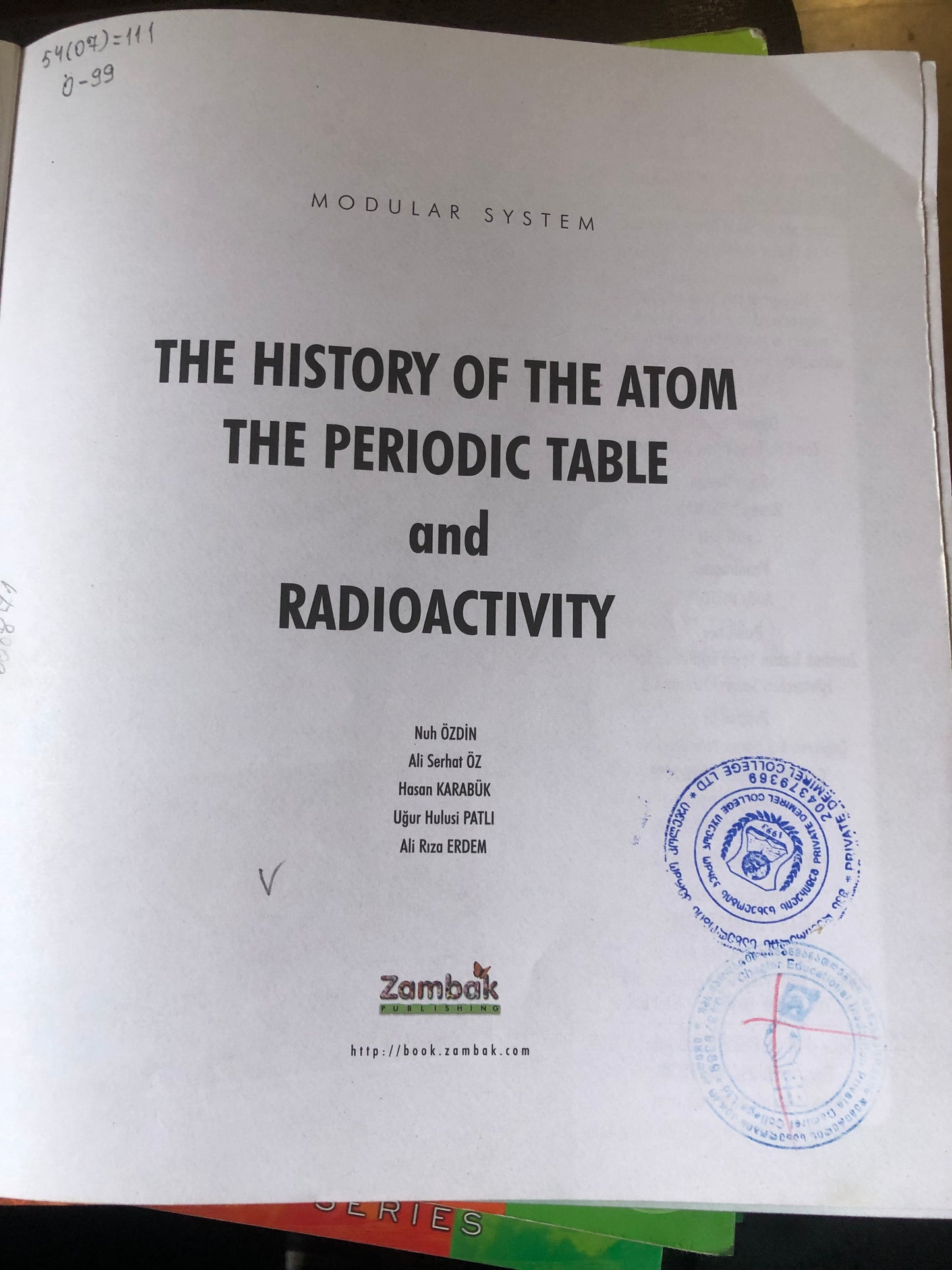 The history of the atom the periodic table and radioactivity (chemistry series)
