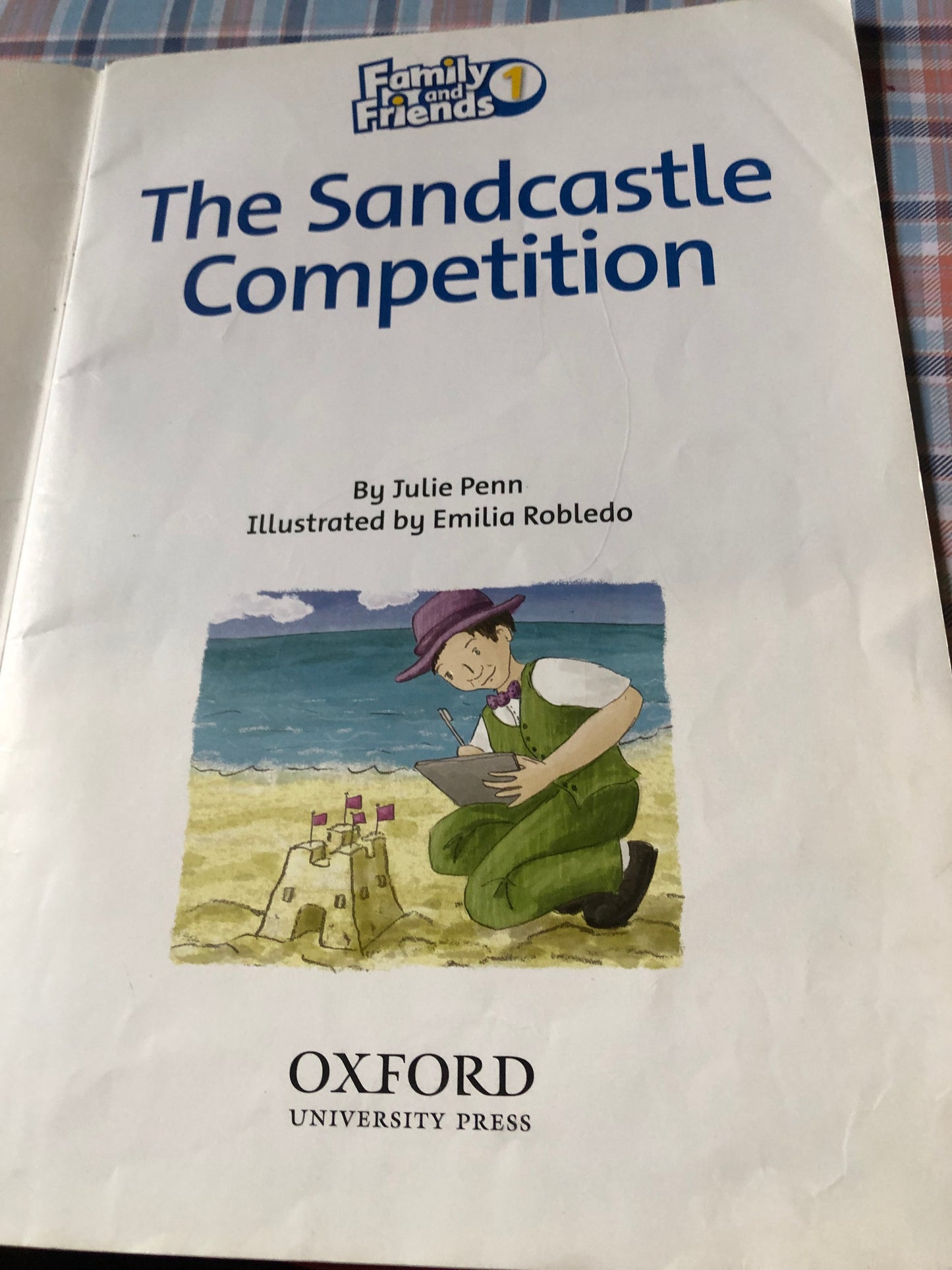 Family and friends(1) - the sandcastle competition
