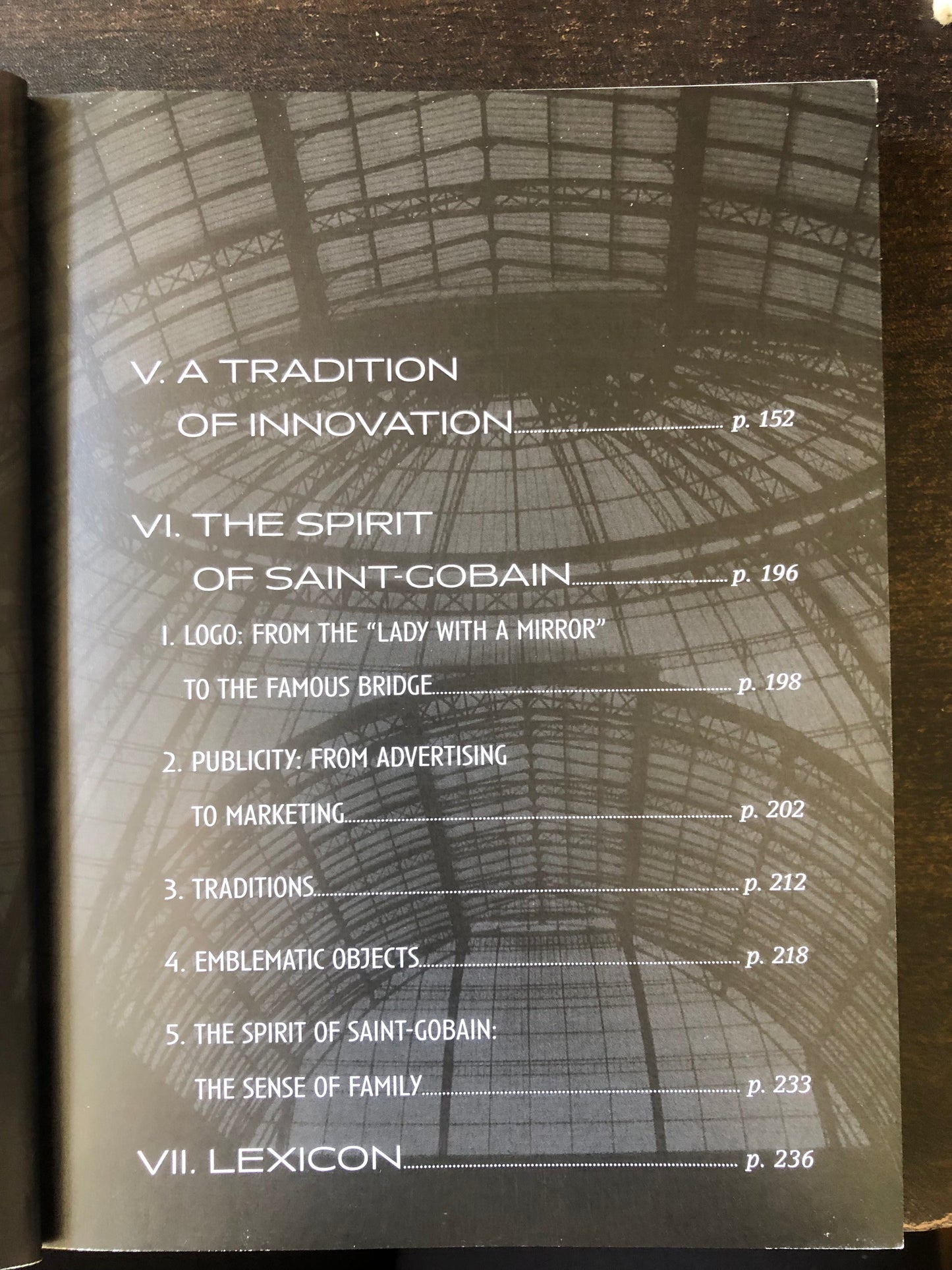Marie de Laubier - saint-gobain 1666-2015 the history of the future