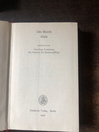 Handbuch der deutschen Kunstdenkmäler ( der Bezirk halle )
