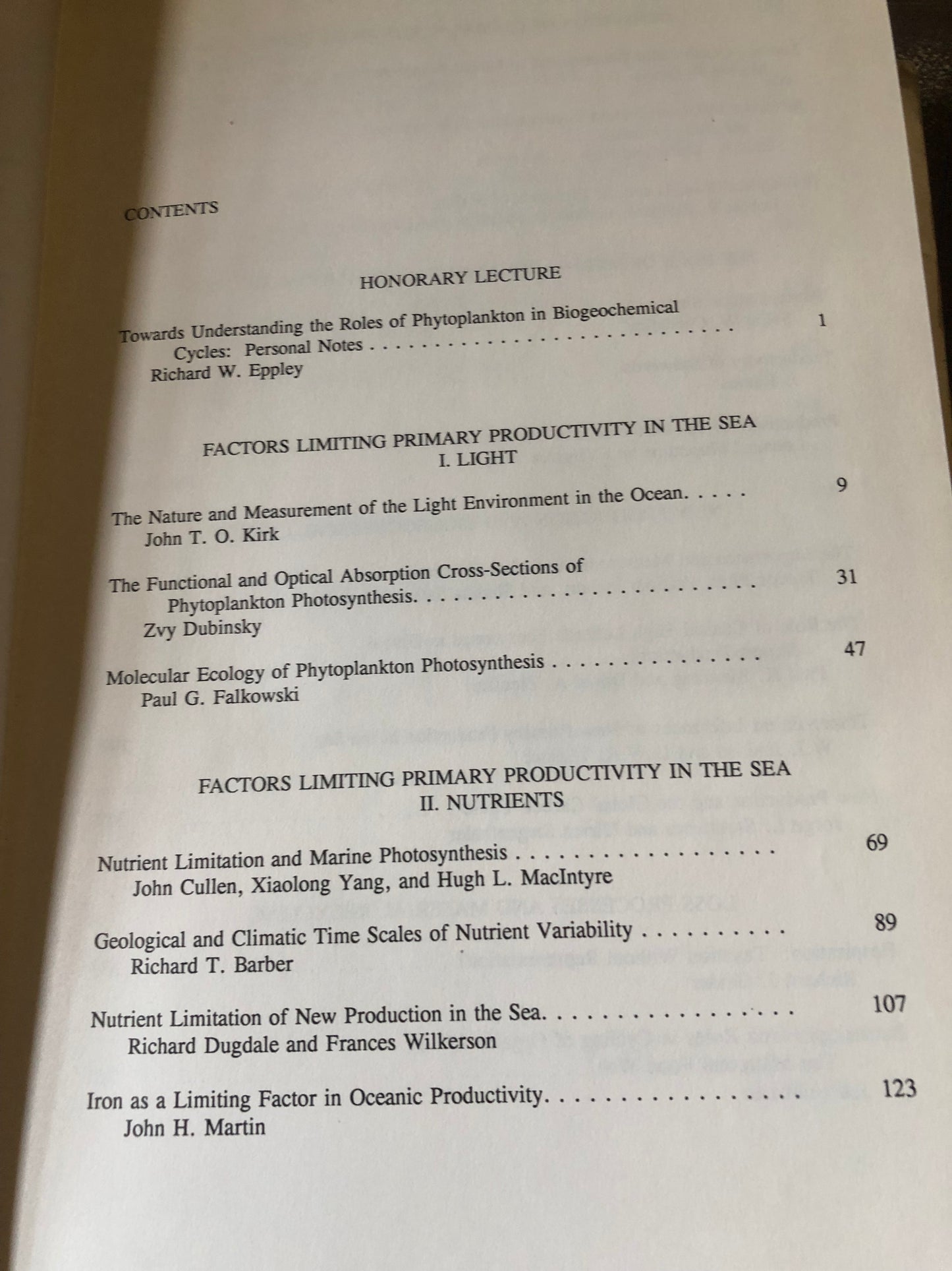 Primary productivity and biogeochemical cycles in the sea
