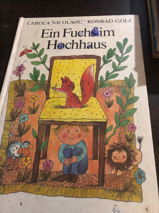 C. Nicolaou, K. Golz - Ein fuchsim Hochhaus