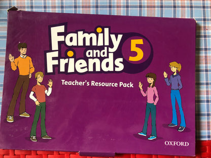 Family and friends (5) teacher’s resource pack